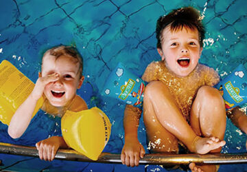 swimming-933217_1280